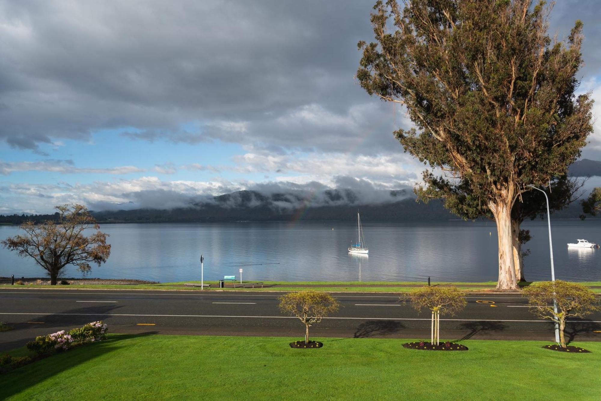Radfords On The Lake Te Anau Exteriör bild